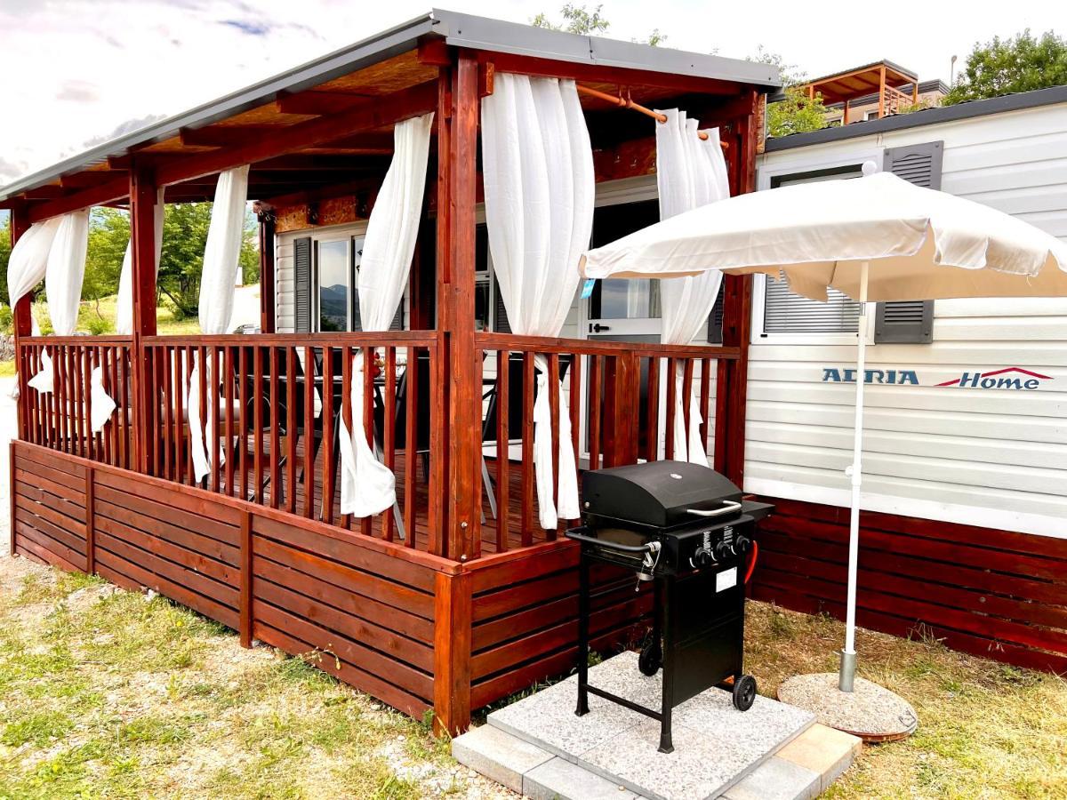 Mobile Home Nebo Luxus Klenovica Buitenkant foto