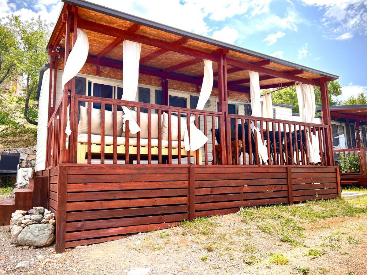 Mobile Home Nebo Luxus Klenovica Buitenkant foto